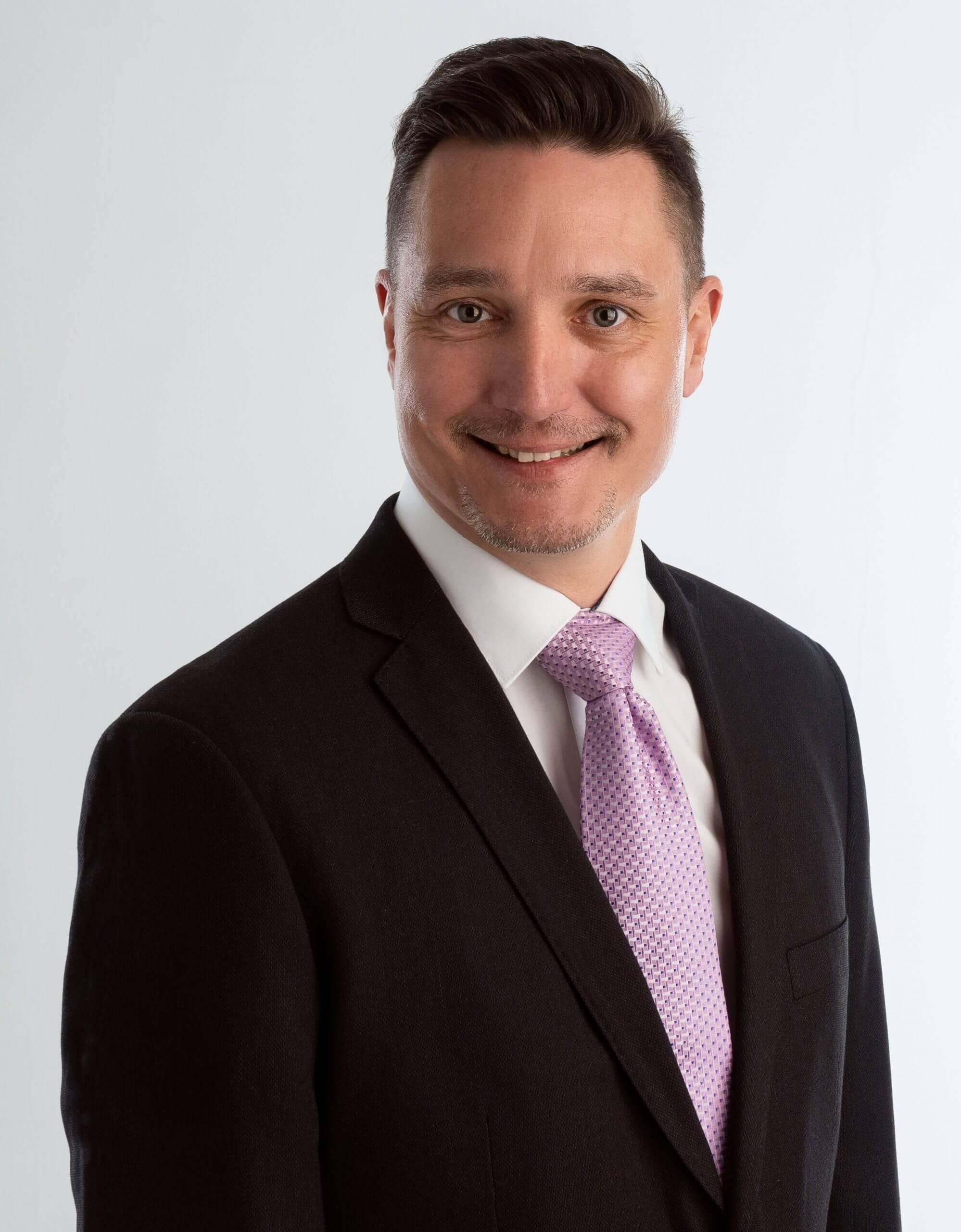 Dr. Gáspár Szabolcs